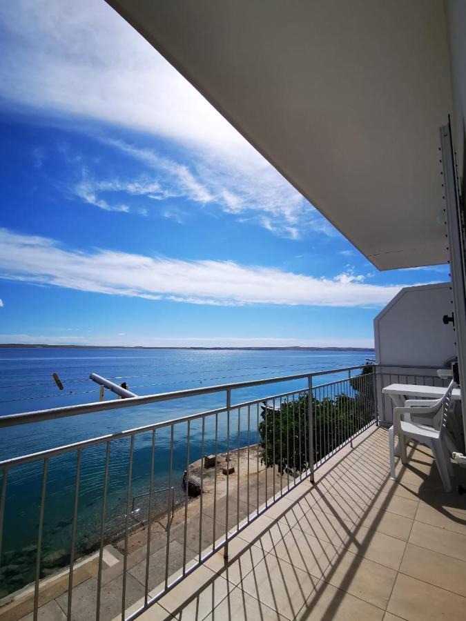 Apartments And Rooms Kod Mate Tribanj-Kruscica Exterior foto